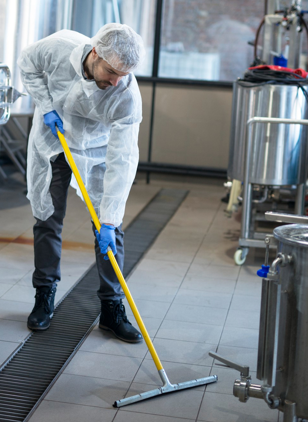 Professionelle Reinigung Industriereinigung Boden